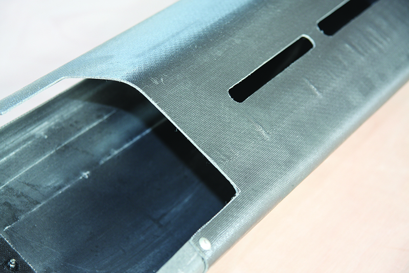 CFRT闆：玻纖(xiān)增強熱塑性複(fú)合材料在軌道(dào)交通的應用