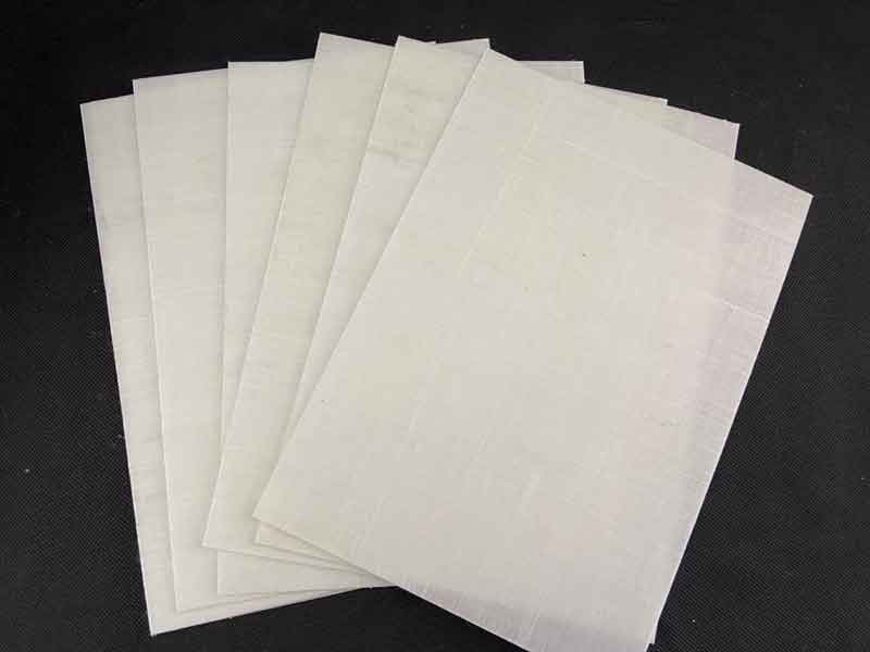 PP聚丙烯CFRT材料(liào)阻燃闆不同(tóng)鋪層特殊表(biao)層産品